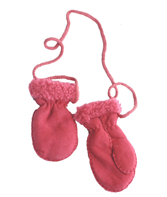 The Munchkin Montacute Sheepskin Mittens - Pink (Age 1 - 2 years)