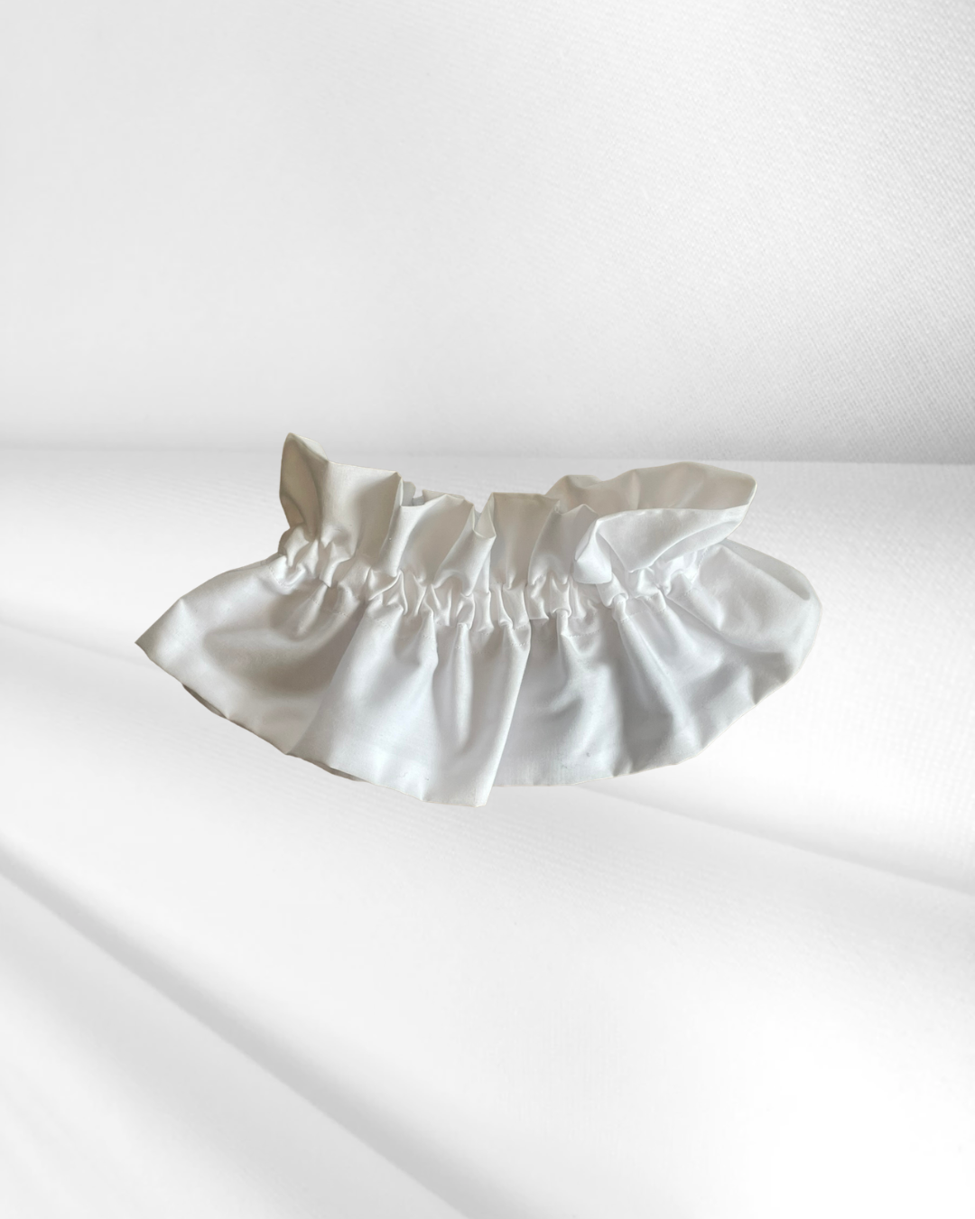 The Clever Collar - White