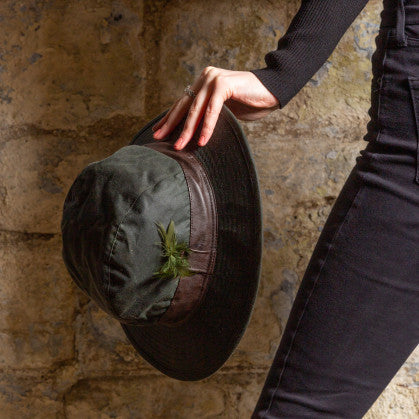 The Harriet - Aussie Waxed Hat - Green – Flora Percival